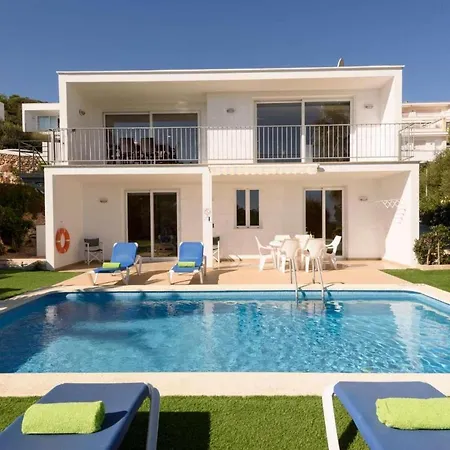 Rachel Villa Arenal d'en Castell